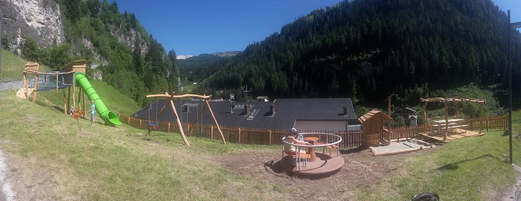 Villa Otto Santa Cristina Val Gardena ภายนอก รูปภาพ